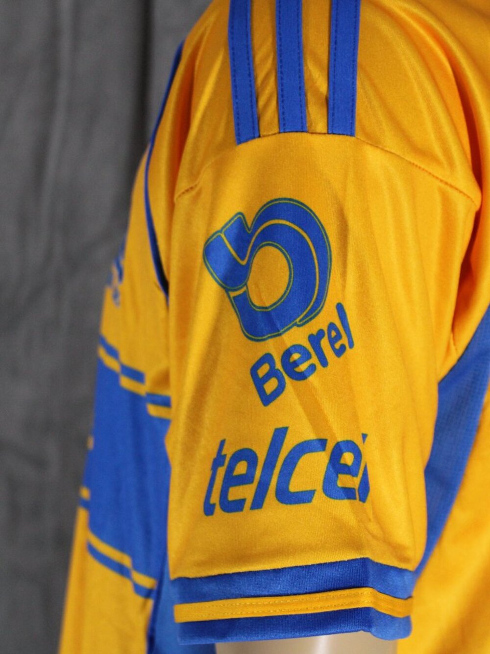 Tigres UANL Jersey - 2025 Home Jersey by Adidas - Men's Large - Picture 5 of 12